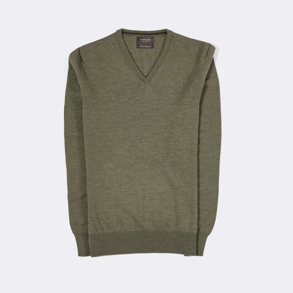 HINKLEY V NECK PULLOVER 44 INCH CHEST | OLD SAGE